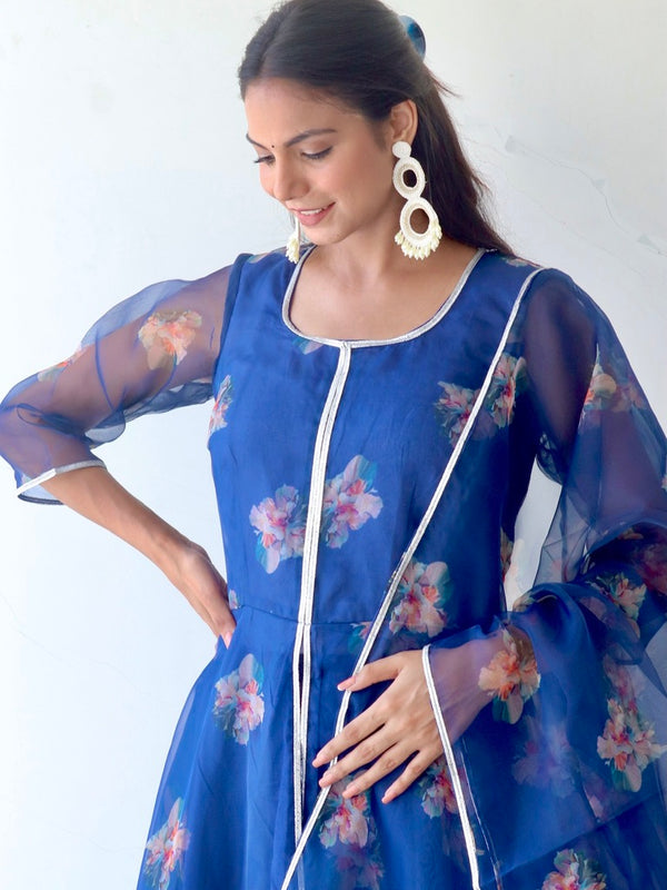 Niraali Suit Set