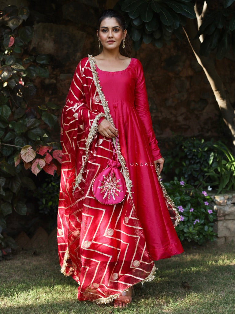 AABHA SILK SUIT SET