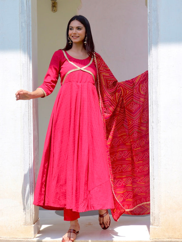 Meera Chundi Suit Set